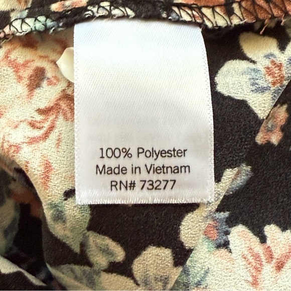 LC Lauren Conrad Button Front Shirt XXL Dark Floral Cottagecore Feminine Office - Picture 10 of 10